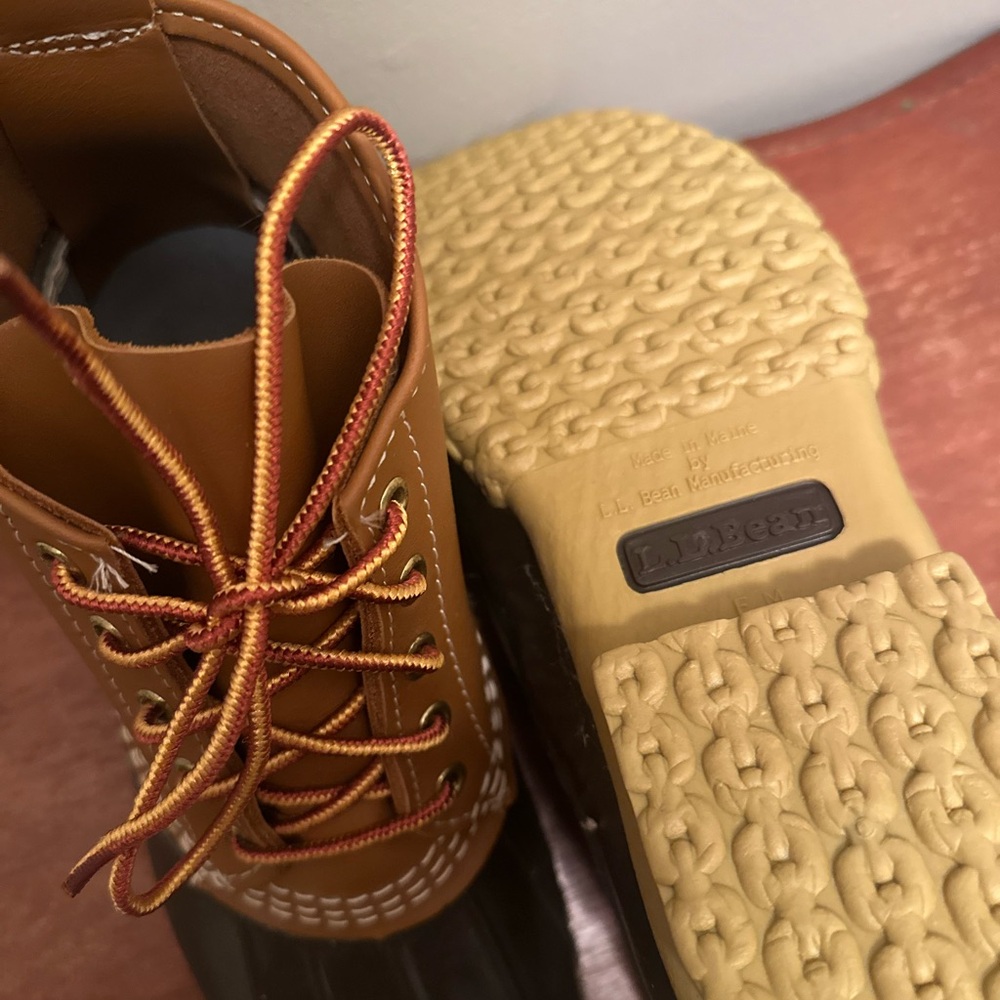 L.L. Bean Men’s  Brown and Tan Ankle Booties - Picture 11 of 11